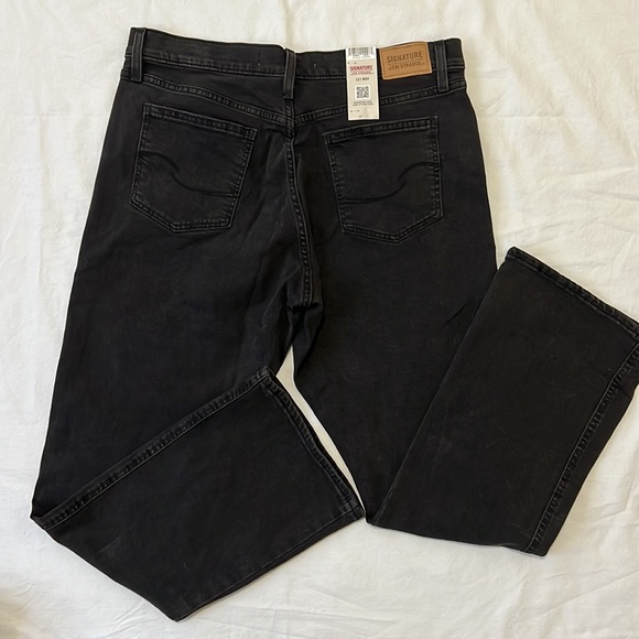 Signature by Levi Strauss & Co. Women's Heritage High Rise Kick Boot Denim Jeans - Picture 6 of 6